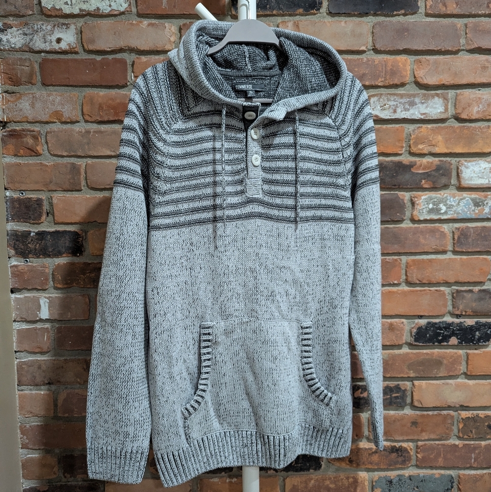 Gray Hooded Men's Knitted Sweater